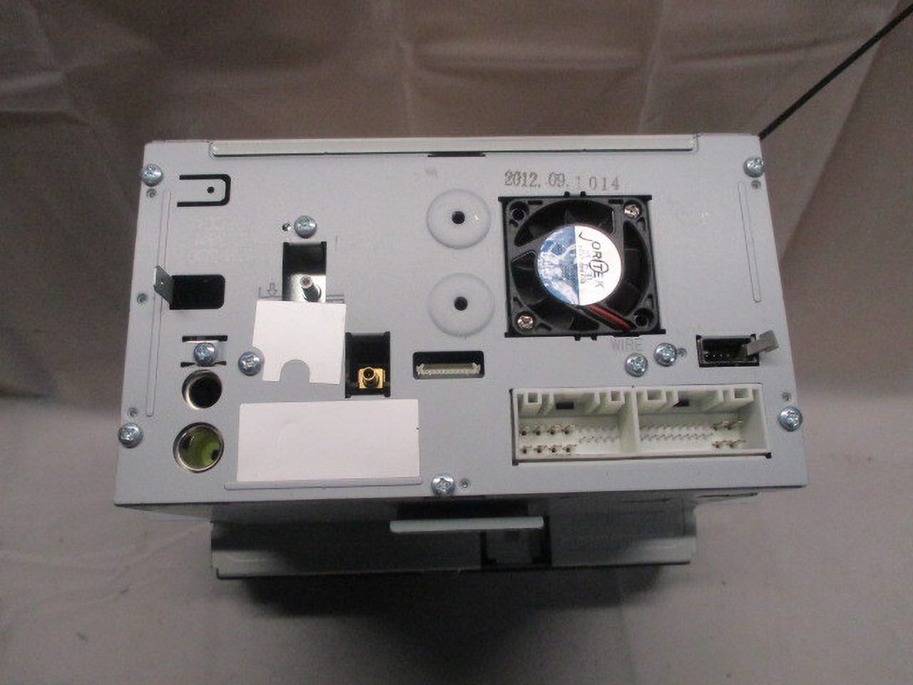 Pre-Owned 2010 2011 2012 2013 Kia Sportage Information Display Screen w/Navigation OEM (Good)