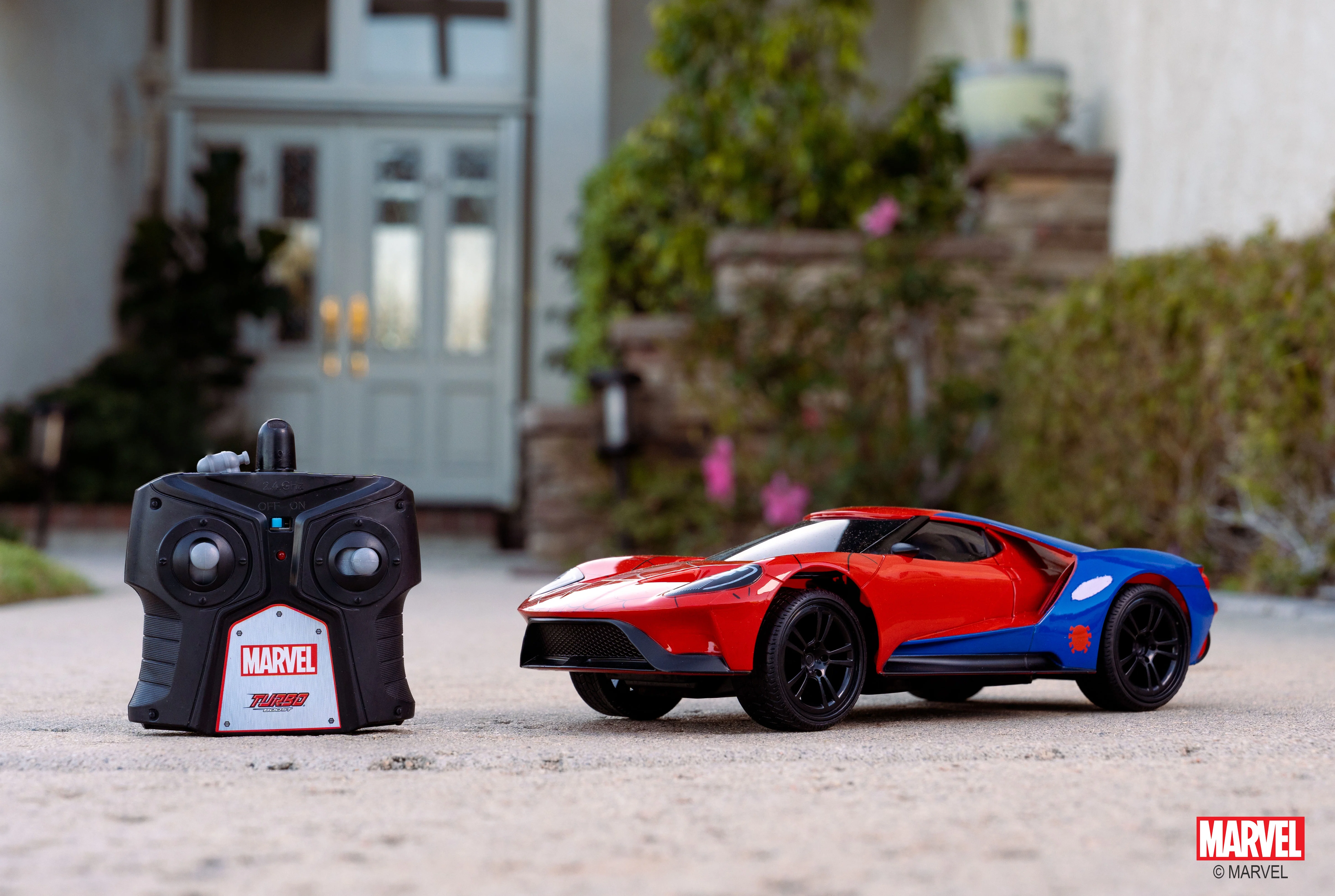 Jada Toys - Hollywood Rides 1:16 Spiderman Ford GT R/C