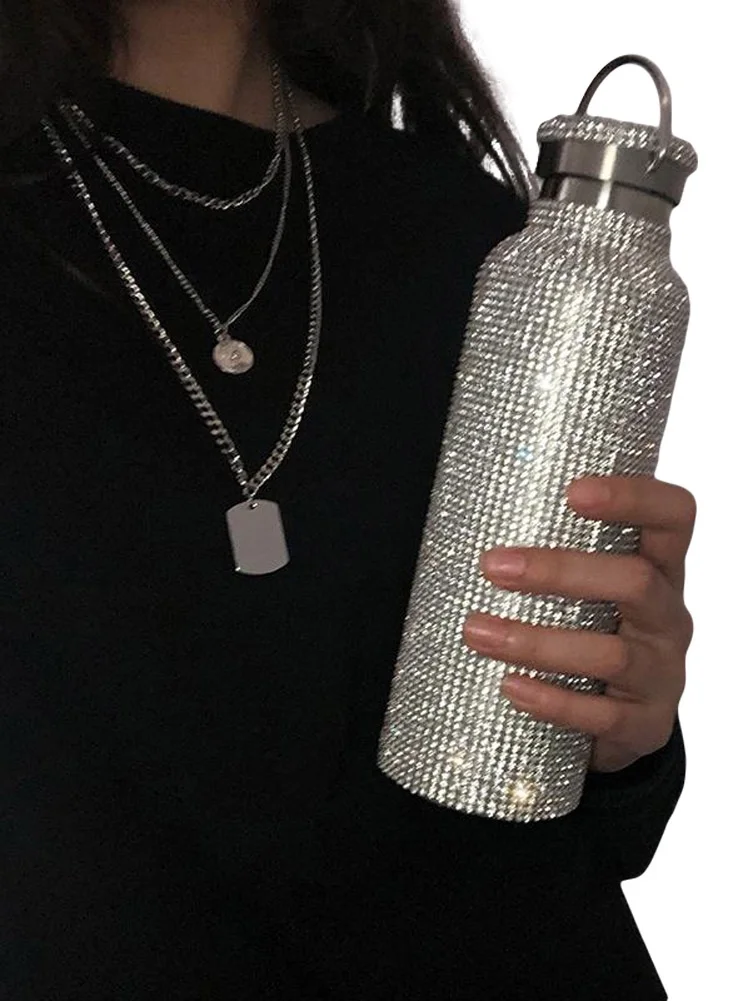 2Chqiue Boutique Diamond Water Bottle Bling Rhinestone Stainless Steel Thermal Bottle Refillable Insulated Water Bottle With Carry on Chain for Women 500ML