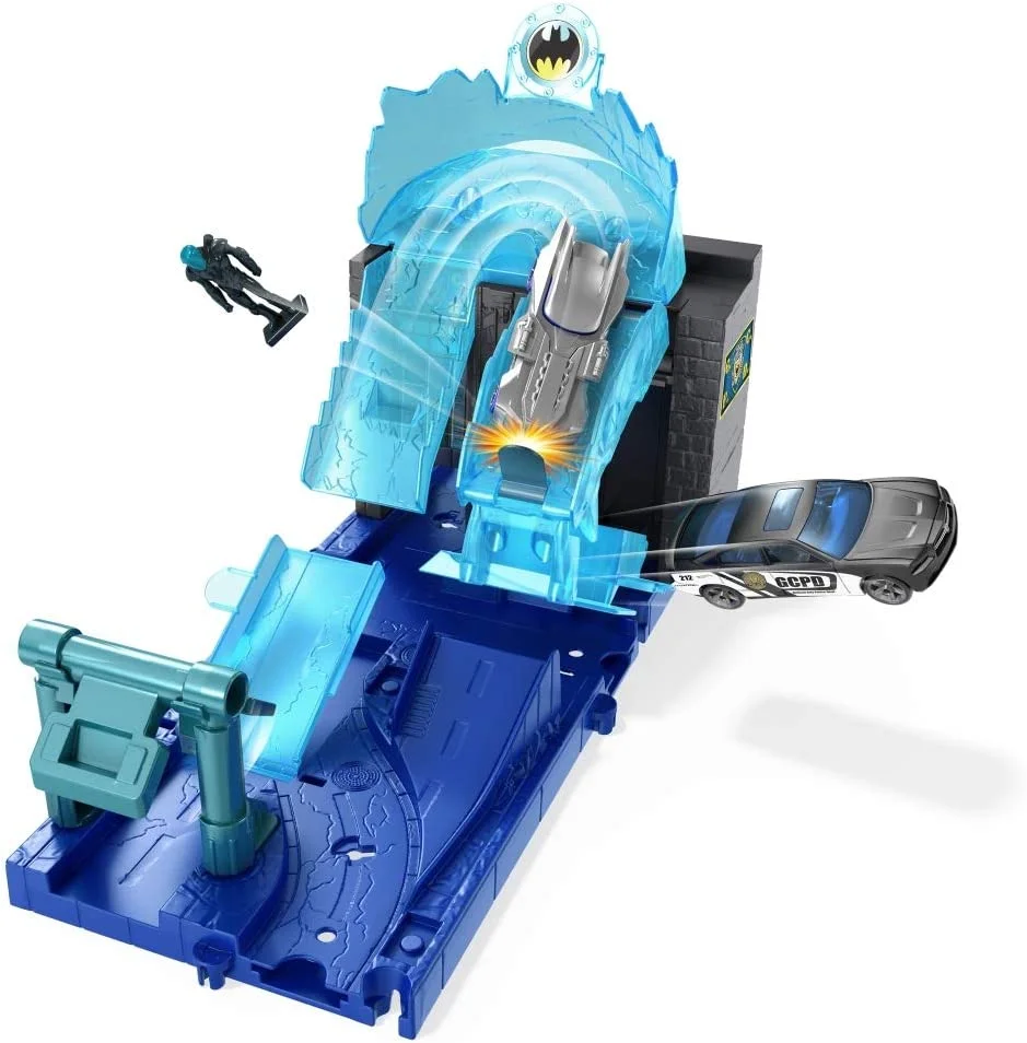 Hot Wheels DC Comics Mr. Freeze Playset