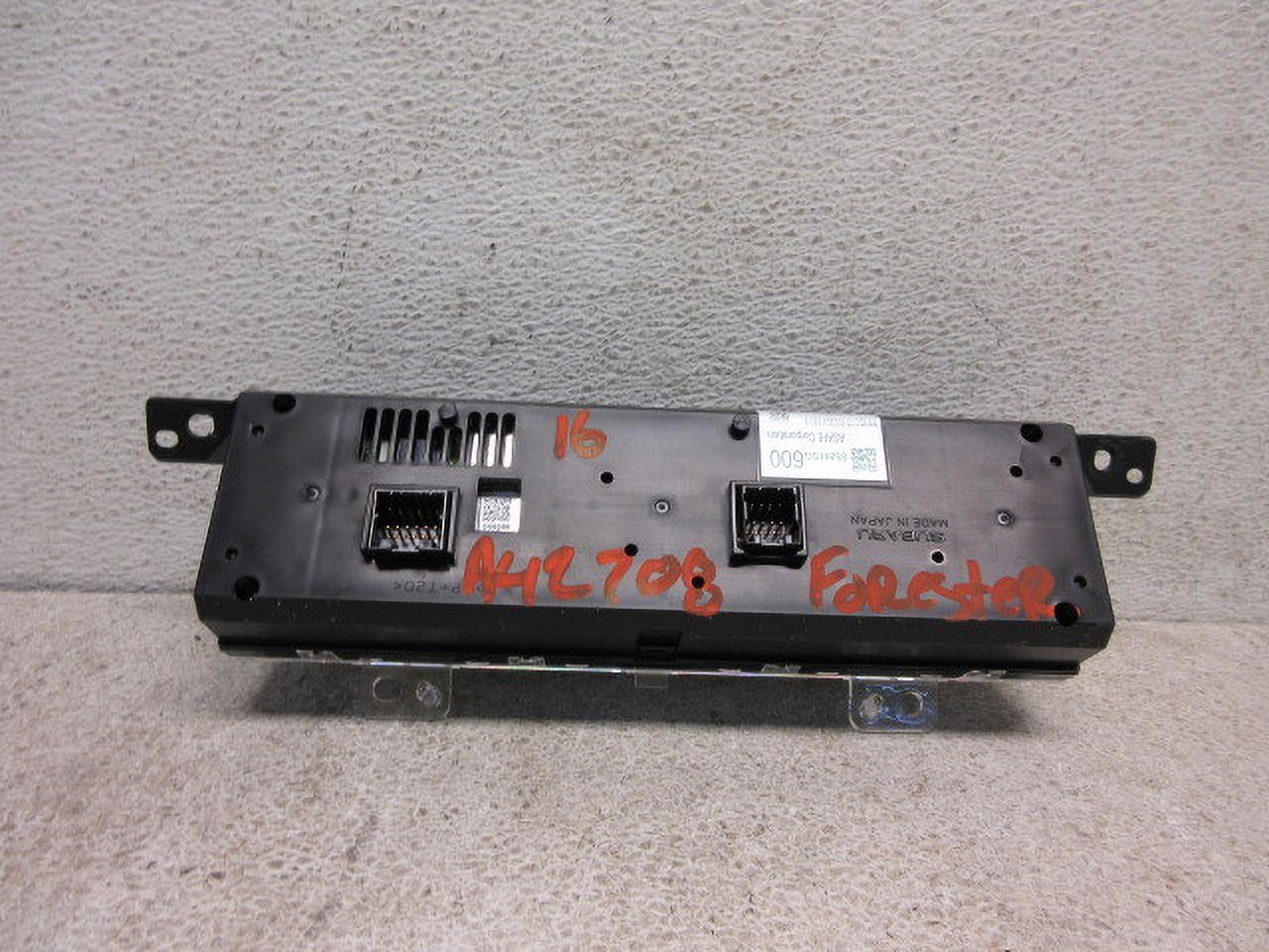 Pre-Owned 2016 Subaru Forester Clock & Temperature Information Display Screen OEM LKQ (Good)