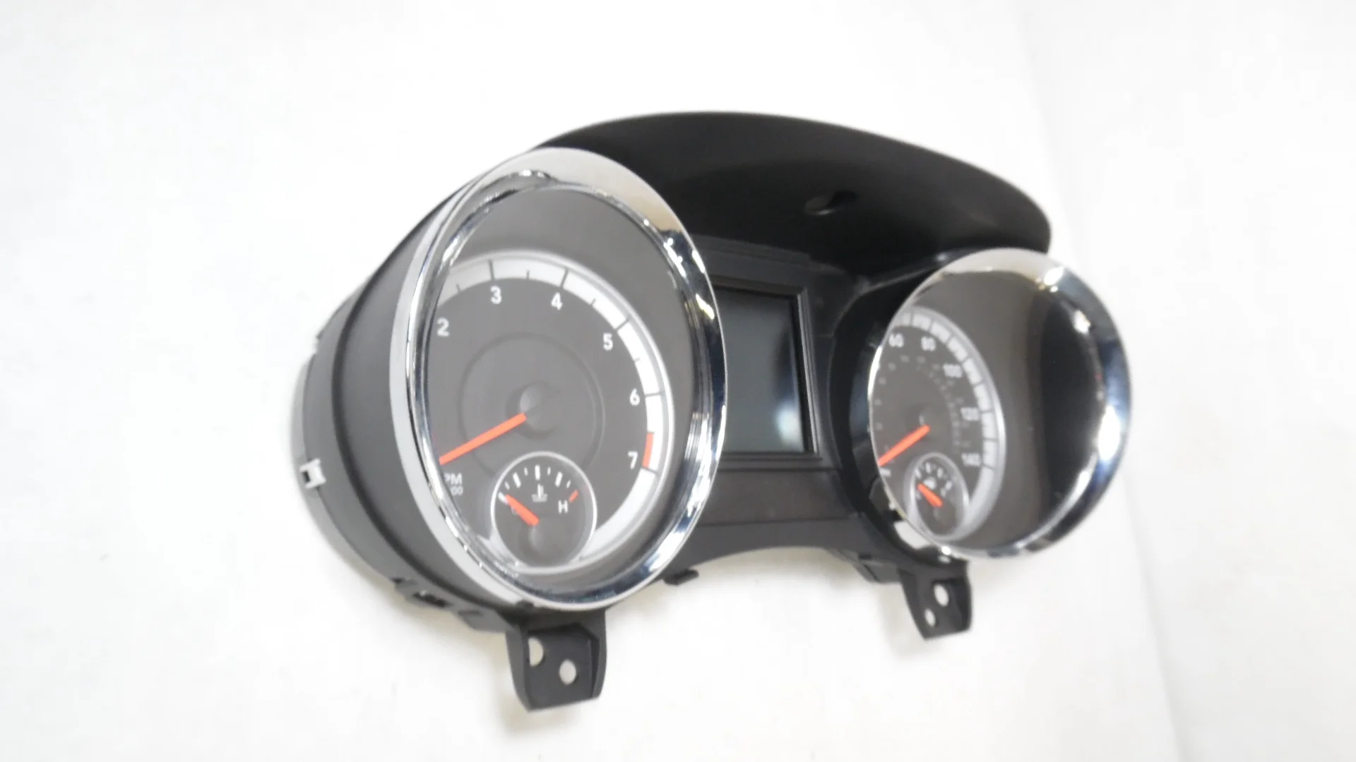 Pre-Owned 2013 Dodge Durango Speedometer Speedo Cluster MPH 3.6L OEM (Good)