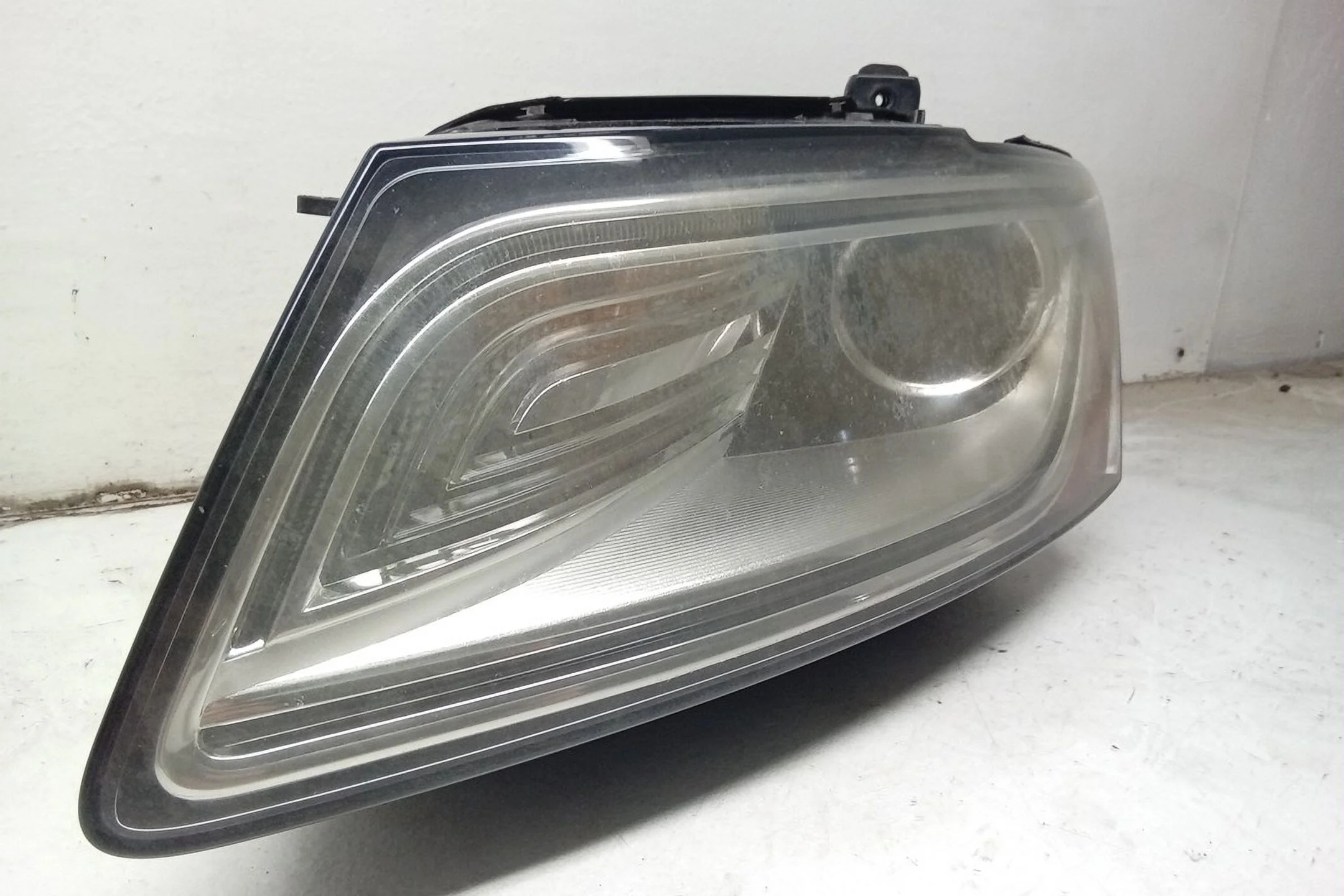 Pre-Owned 14 2014 Audi Q5 Driver LH Head Light Lamp OEM (Good)