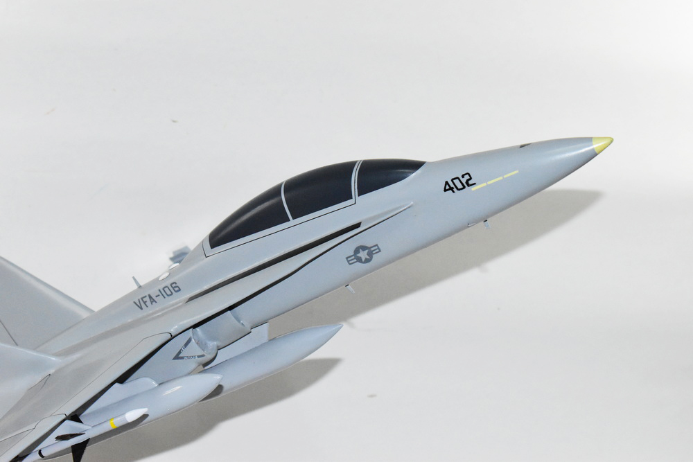 VFA-106 Gladiators F/A-18D Model, Navy, 1/37th (18