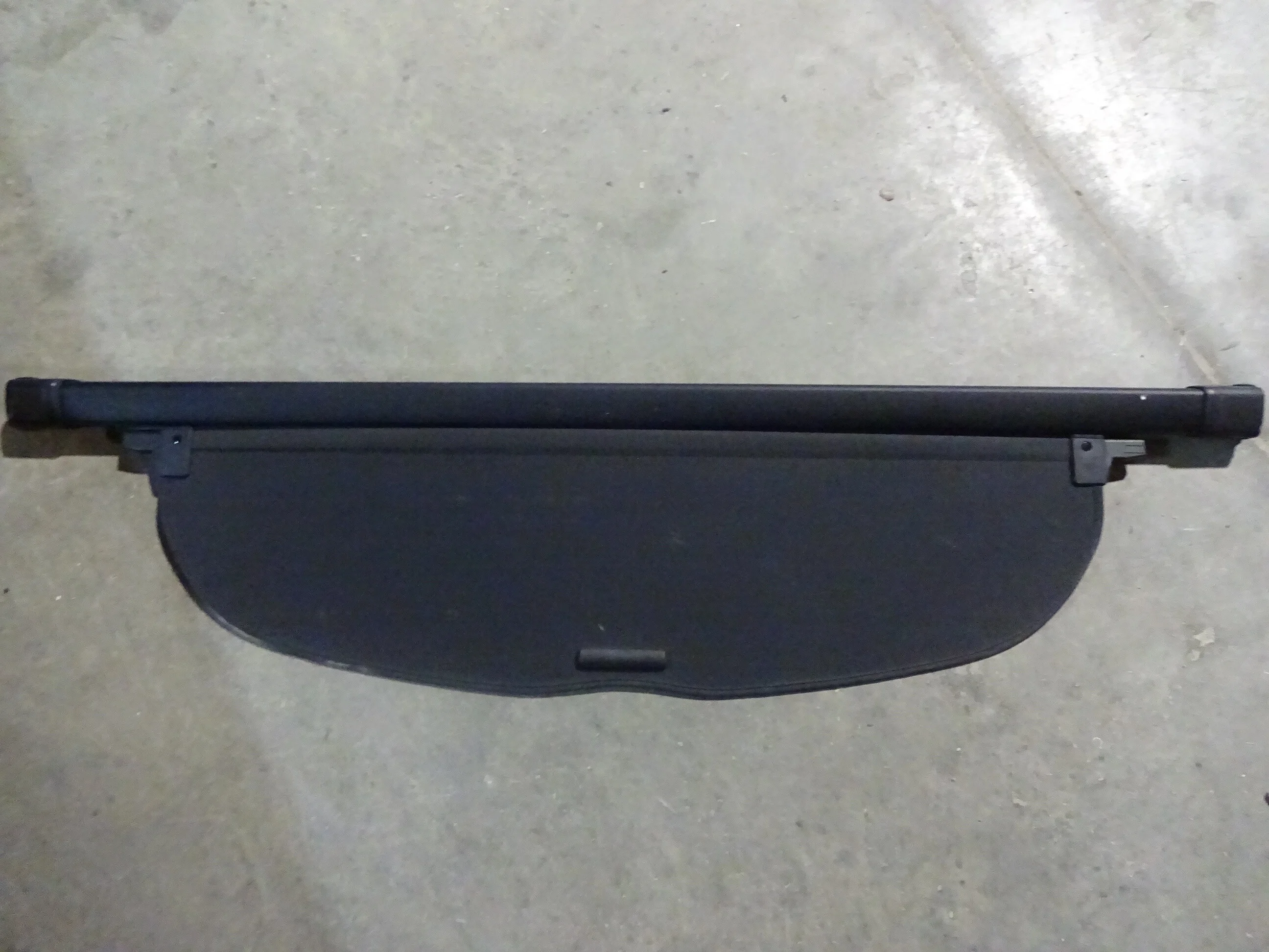 Pre-Owned 2017 Honda CRV Rear Black Retractable Cargo Cover OEM (Good)