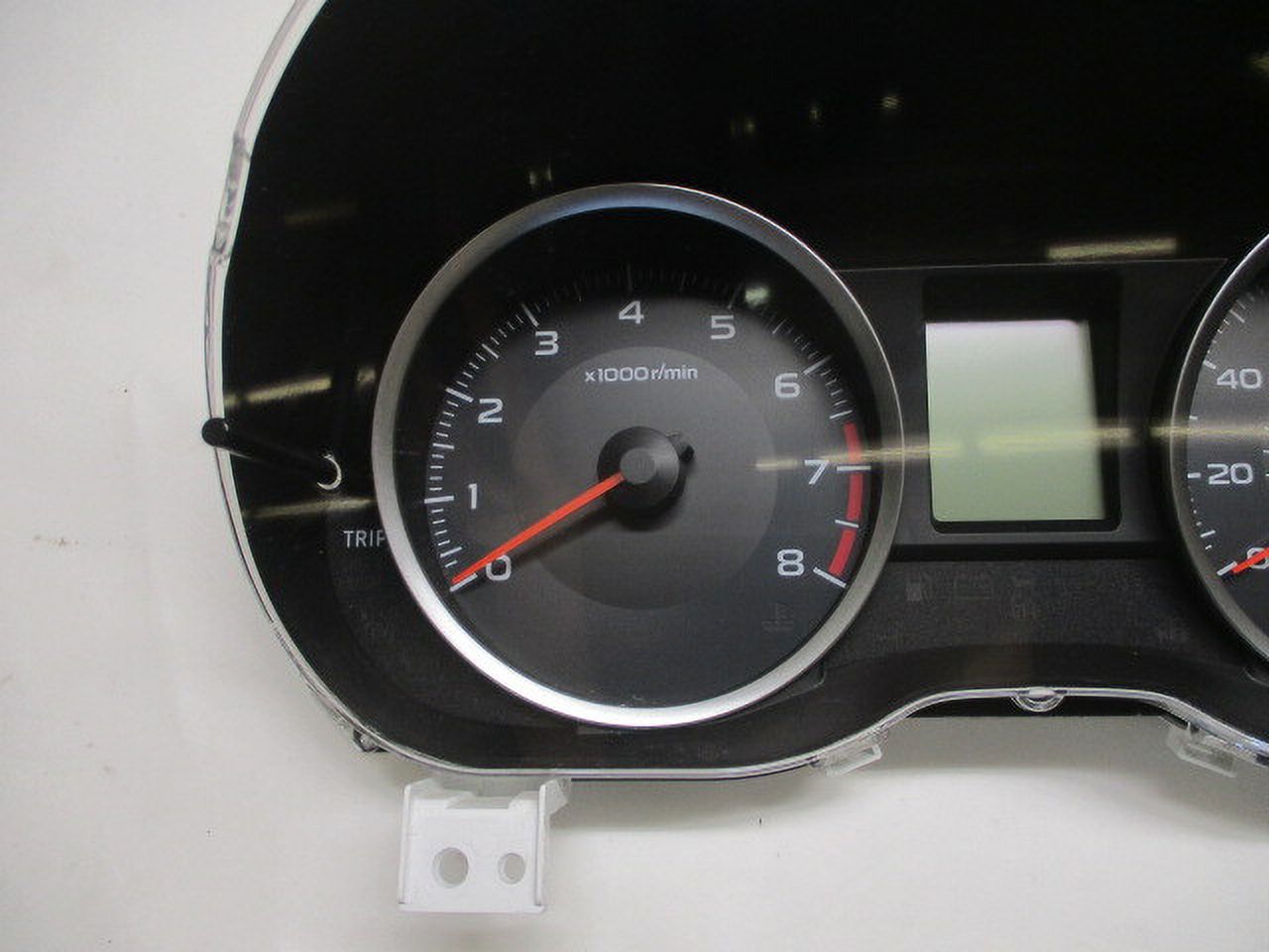 Pre-Owned 2014 Subaru XV Crosstrek Speedometer Speedo Cluster MPH 76K OEM LKQ (Good)