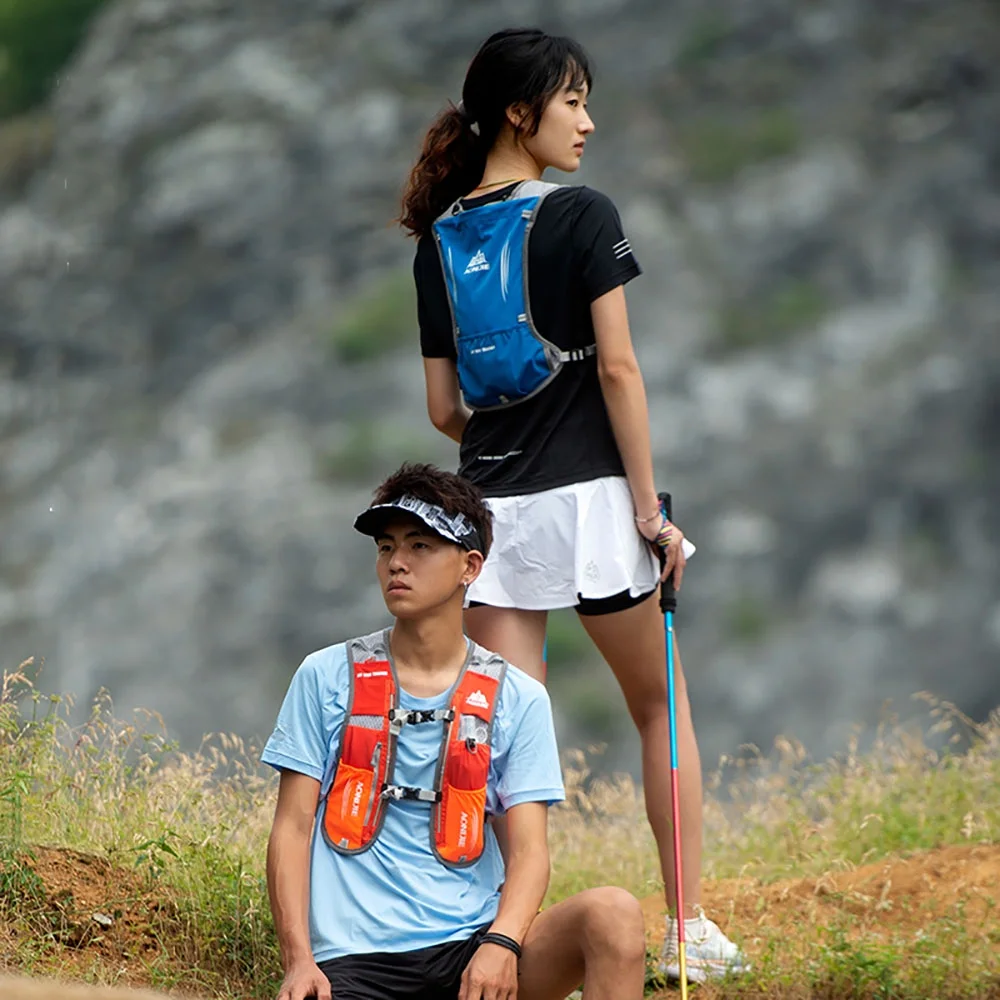 AONIJIE 5L Running Hydration Vest Pack Adjustable & Lightweight Hydration Backpack(Mint Green)