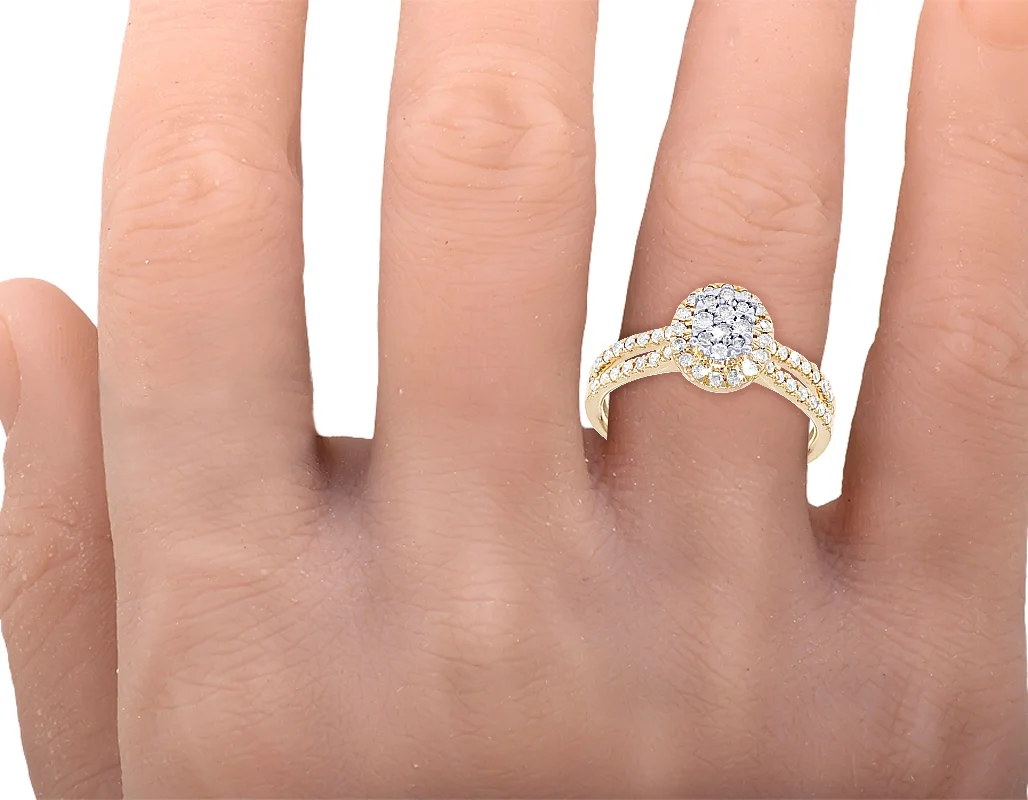 Halo Cluster 0.5 CT Diamond Engagement Ring 14K Gold