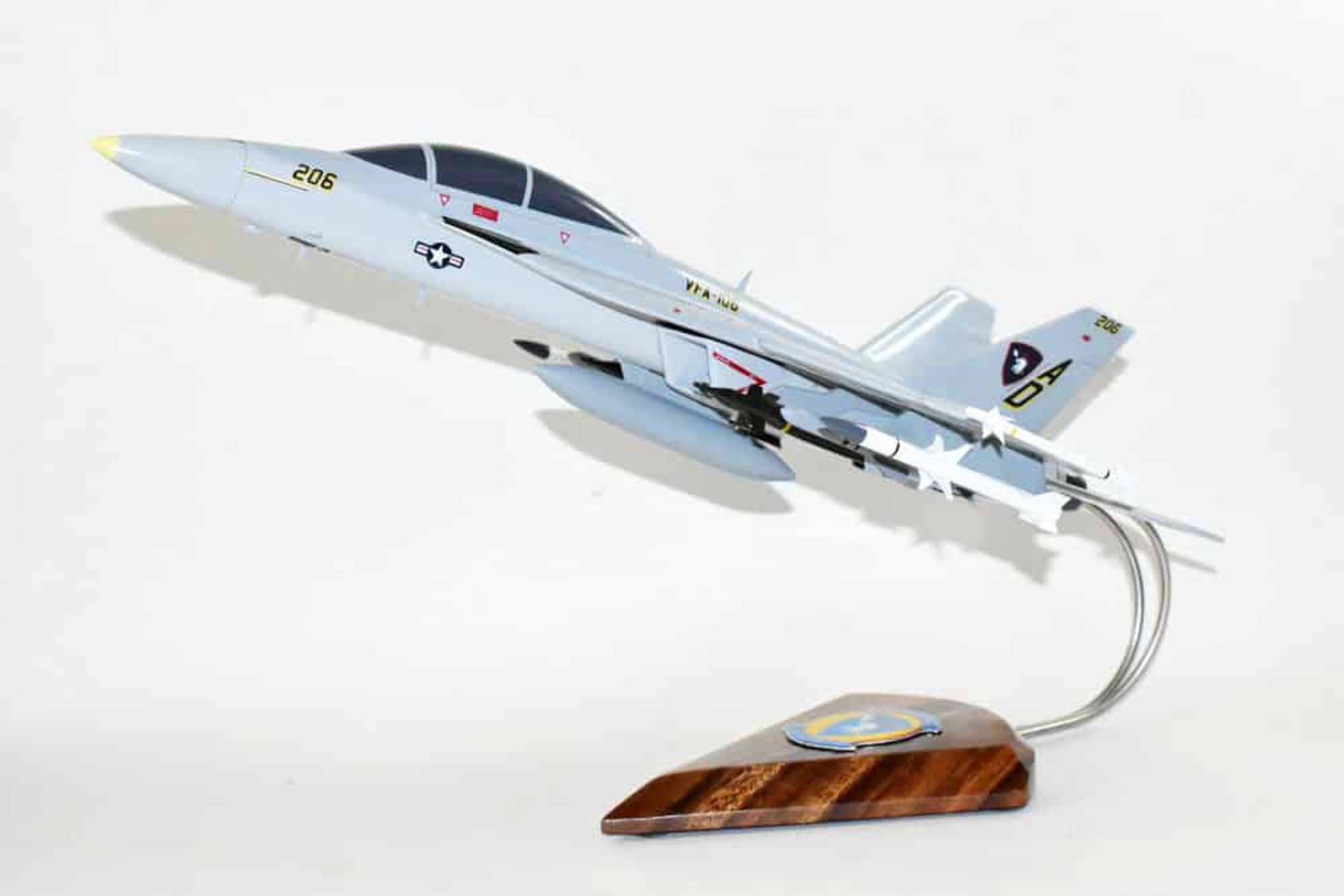 VFA-106 Gladiators F/A-18F Model, Navy, 1/40th (18) Scale, Mahogany, Fighter/Attack