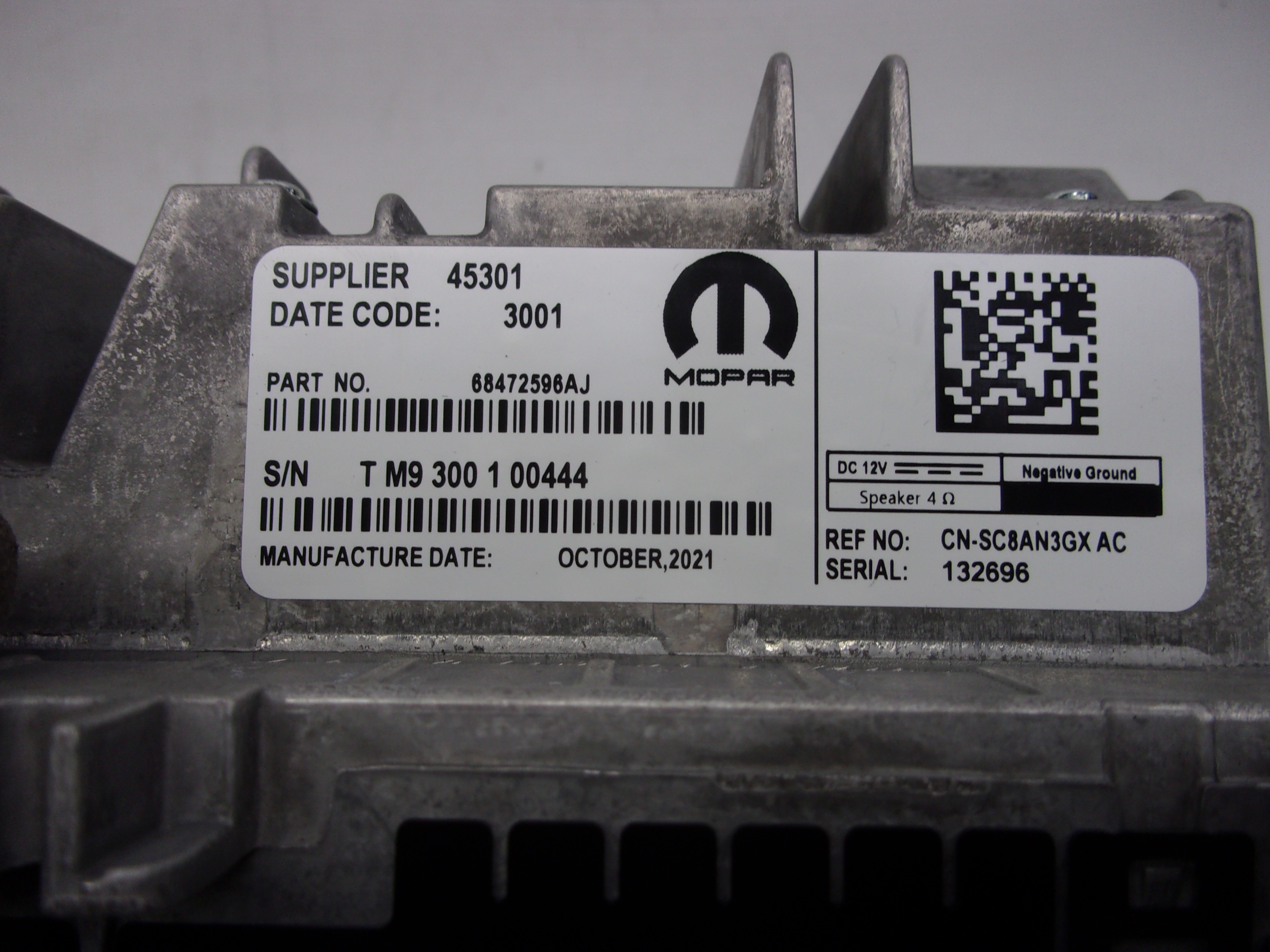 Pre-Owned 2022 Jeep Gladiator Multi Media Bluetooth Navigation Radio Receiver Display OEM (Good)