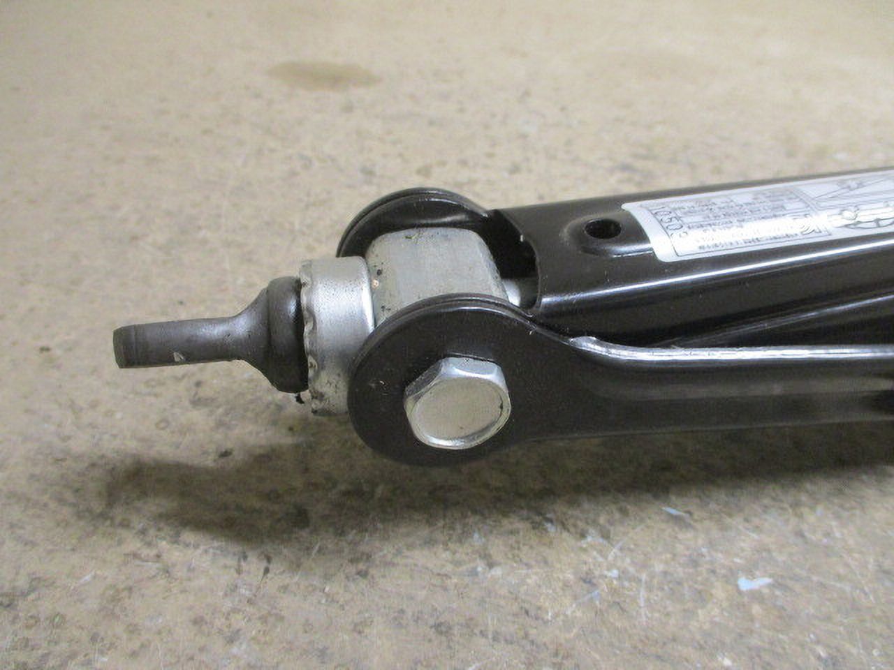 Pre-Owned 2005-2016 Kia Sportage Wheel Tire Jack Assembly OEM LKQ (Good)