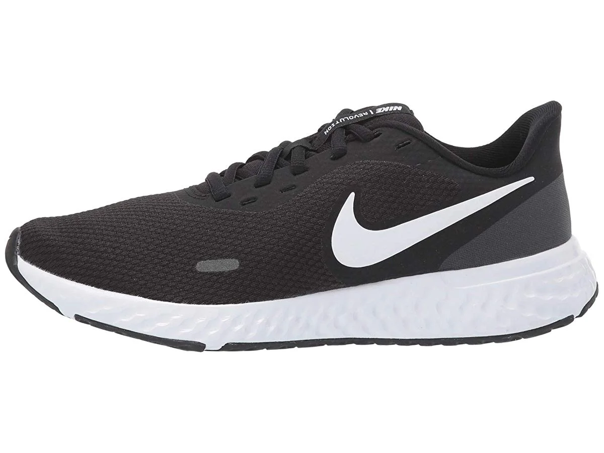 Nike Women's Revolution 5 Running Shoes