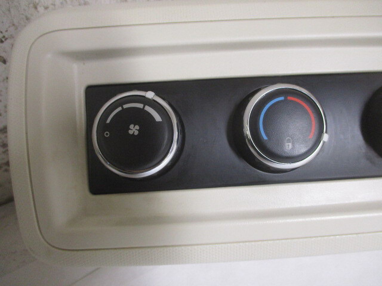 Pre-Owned Dodge Journey Caravan Rear Roof Manual Climate Temperature Control OEM LKQ (Good)