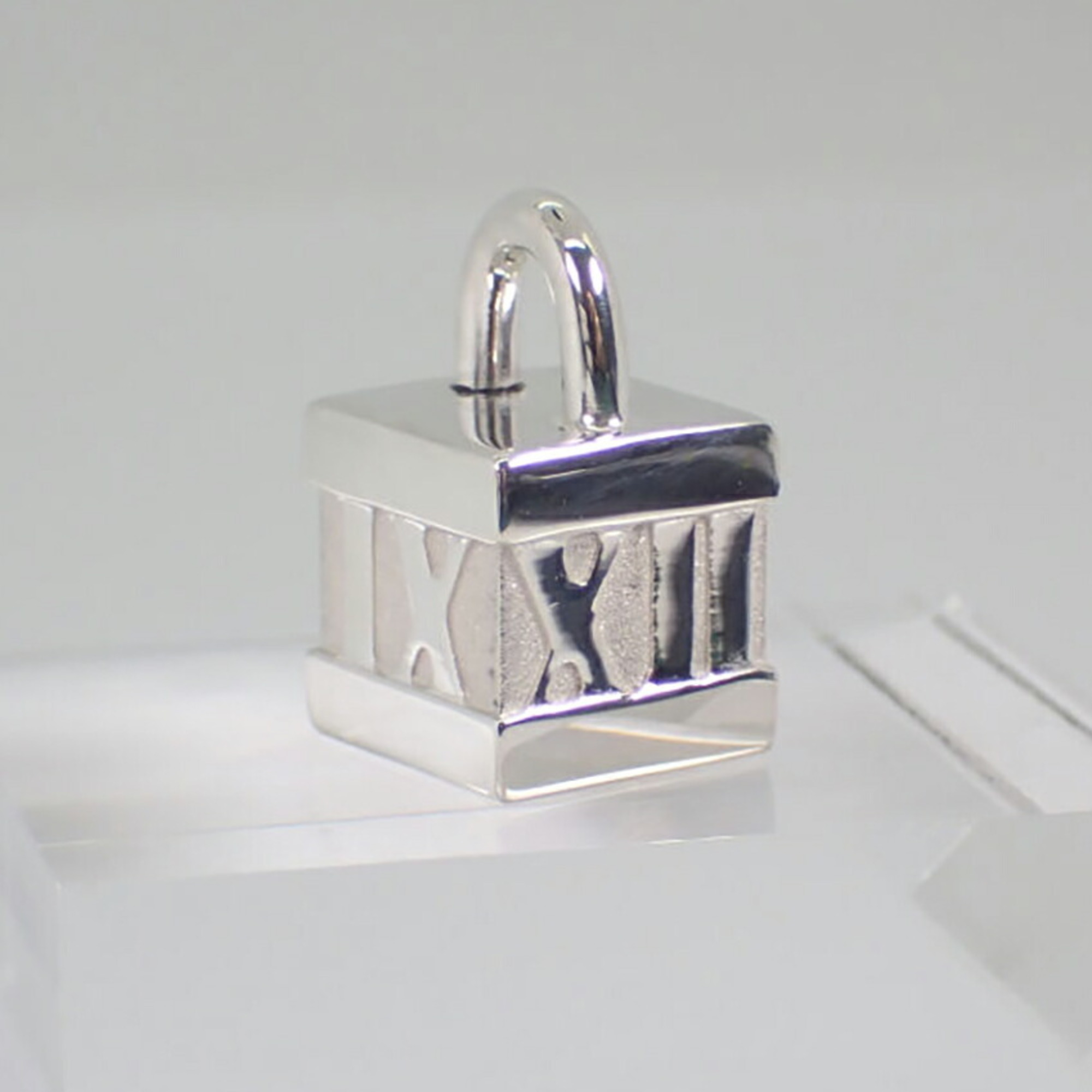 Pre-Owned TIFFANY 925 Atlas Cube Pendant Top (Good)