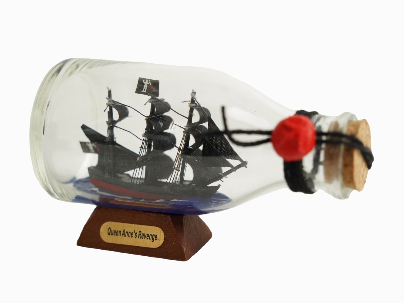 Blackbeard's Queen Anne's Revenge Pirate Ship in a Glass Bottle 5