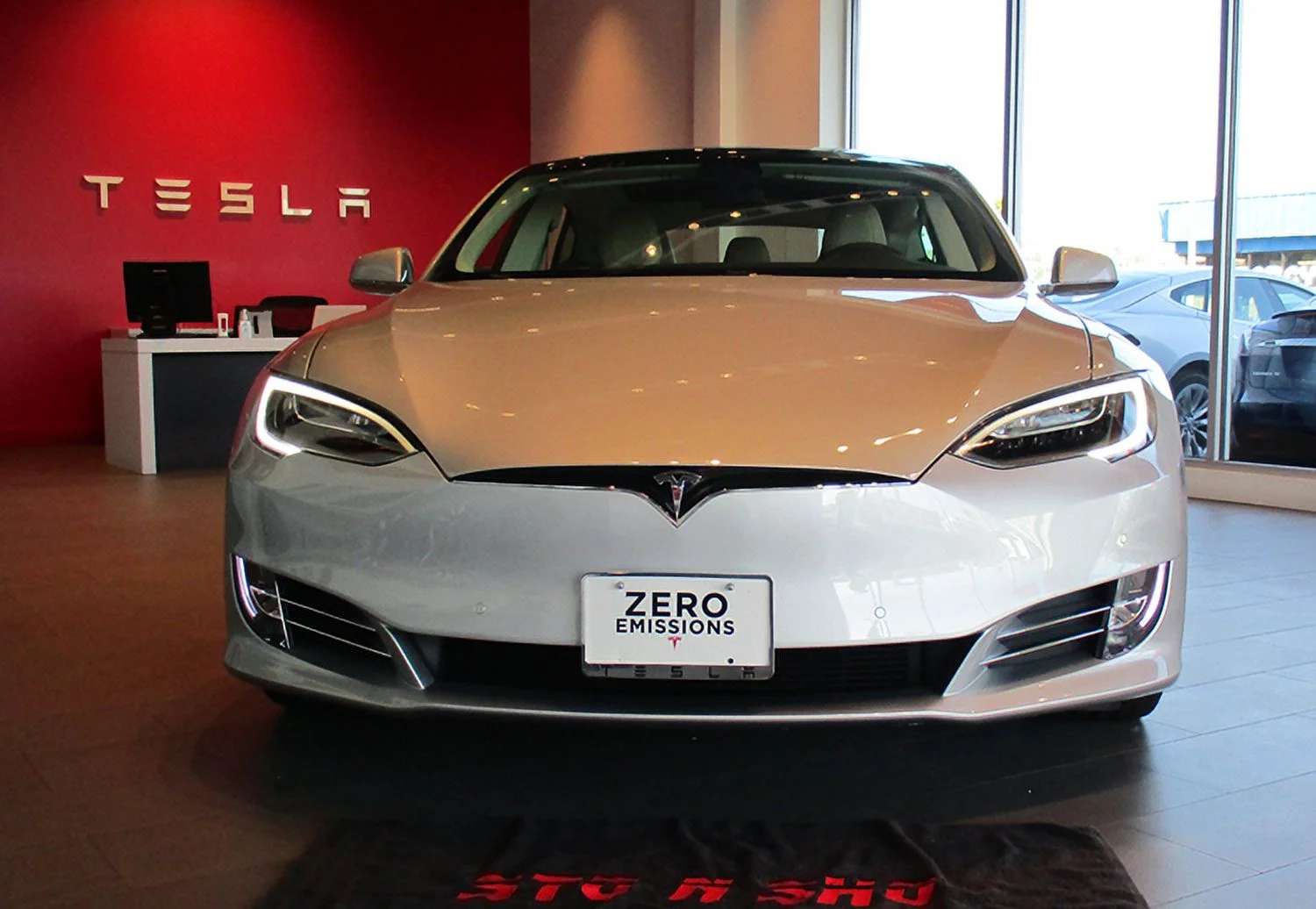 STO N SHO Front License Plate Bracket Compatible with 2016-2020 Tesla Model S (second generation) (SNS114)