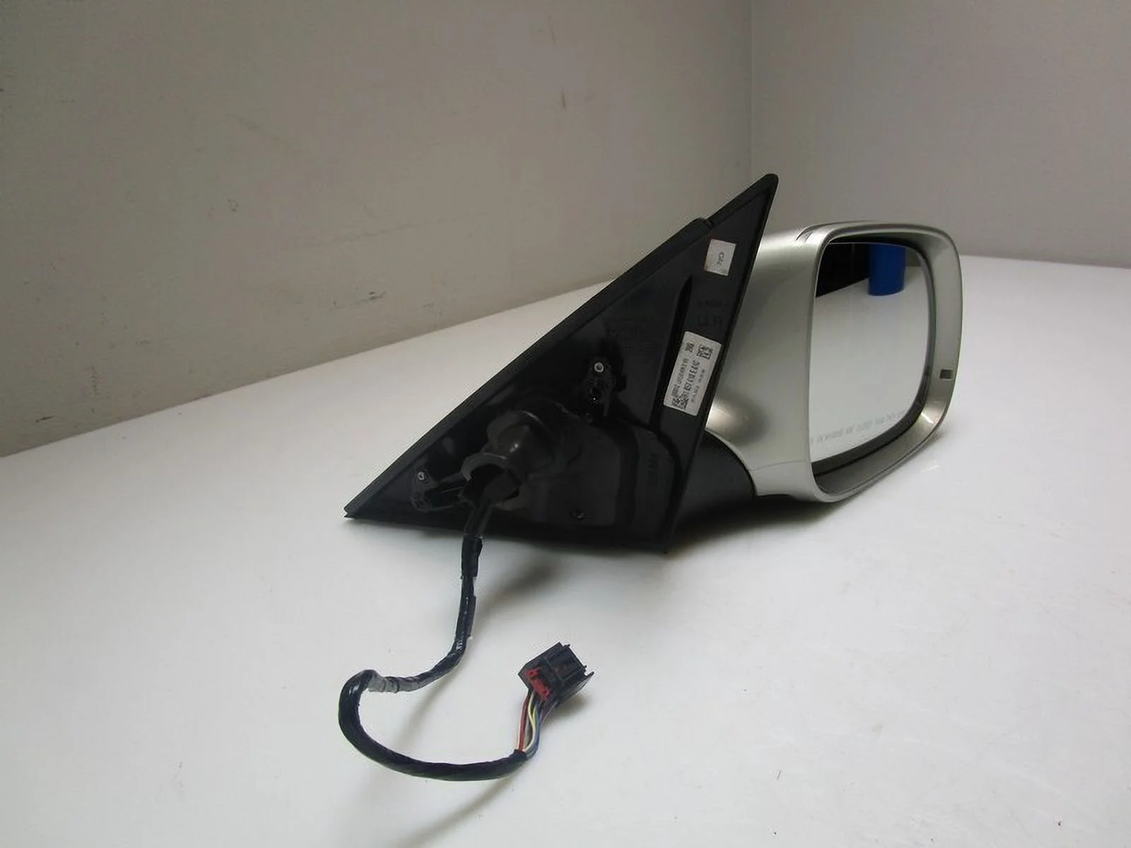 Pre-Owned 2009-2014 Audi Q5 RH Passenger Power Memory Door Mirror OEM (Good)