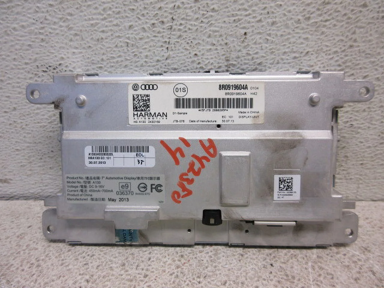 Pre-Owned 2009-2016 Audi A4 Q5 Information Display Screen OEM LKQ (Good)