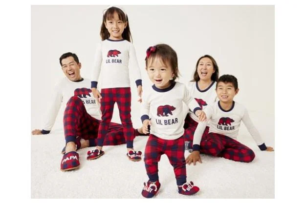 Dearfoams Men's Papa Bear Plaid Clog Slippers