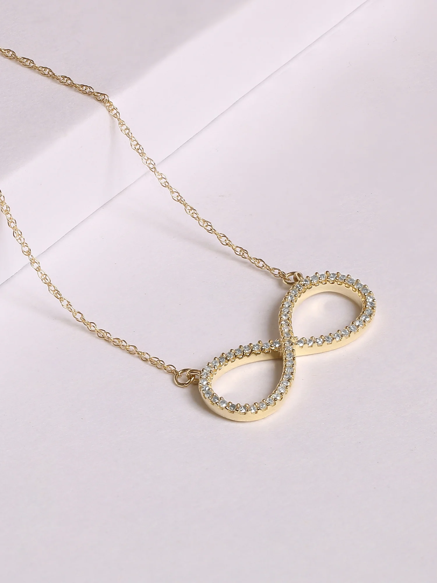 1/6Ct TDW Diamond 10K Yellow Gold Infinity Loop Nacklace