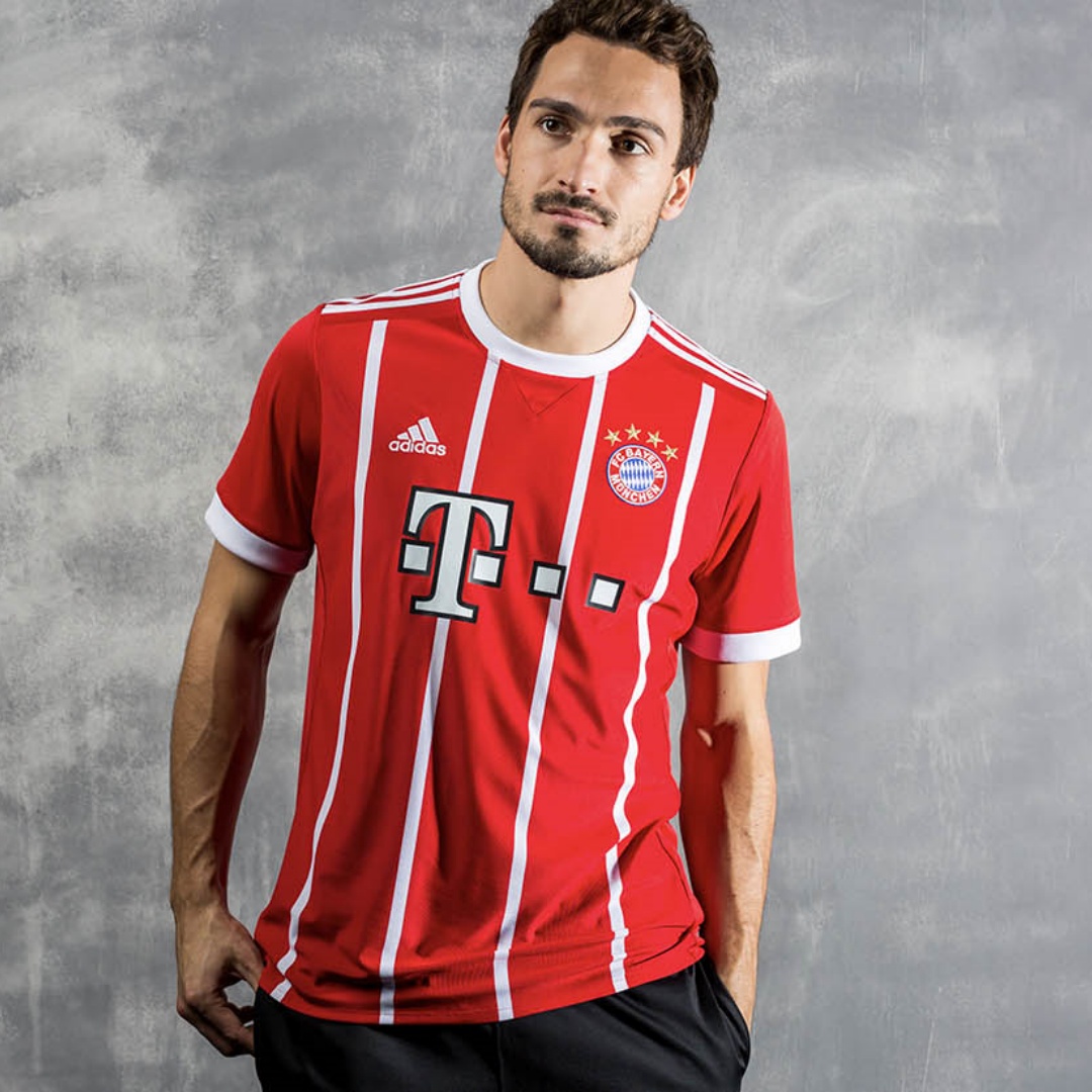 Retro Bayern Munich Home Jersey 2017/18
