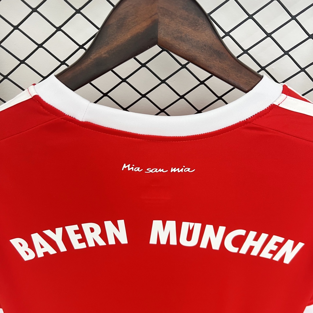 Retro Bayern Munich Home Jersey 2017/18