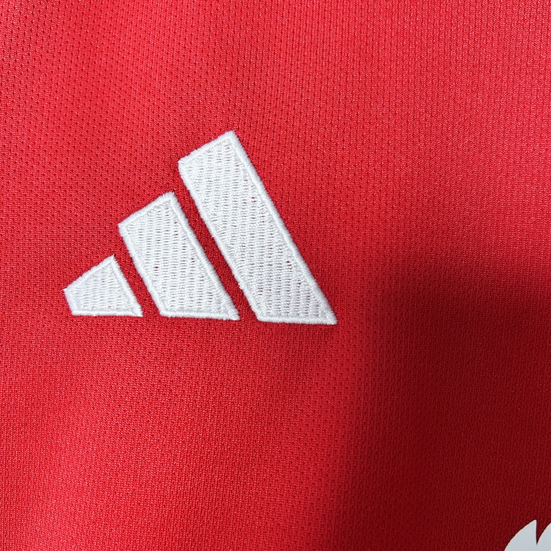 Kid's Manchester United Home Kit 2025/26