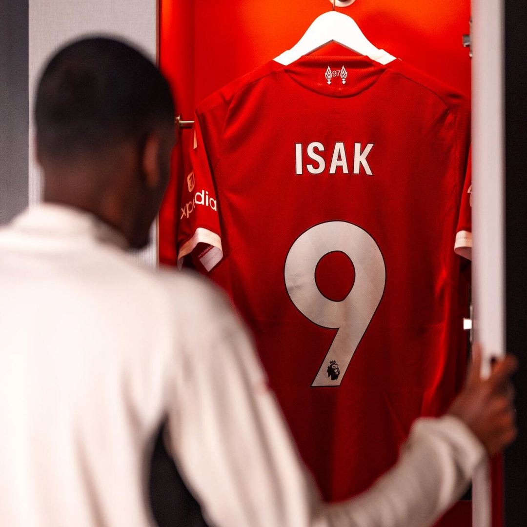 ISAK #9 Liverpool Home Jersey 2025/26