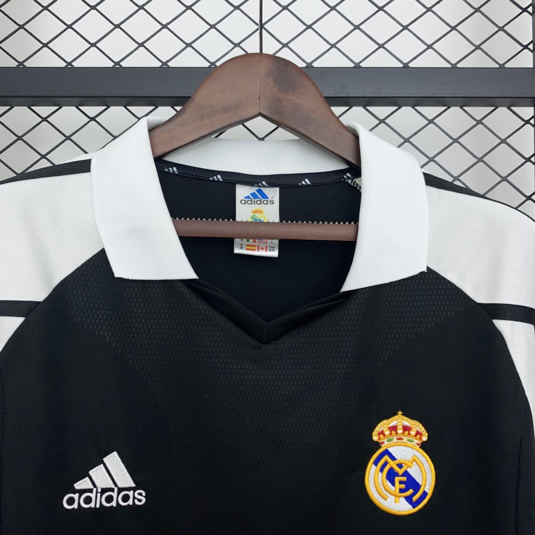 Retro Real Madrid Away Jersey 2001/02