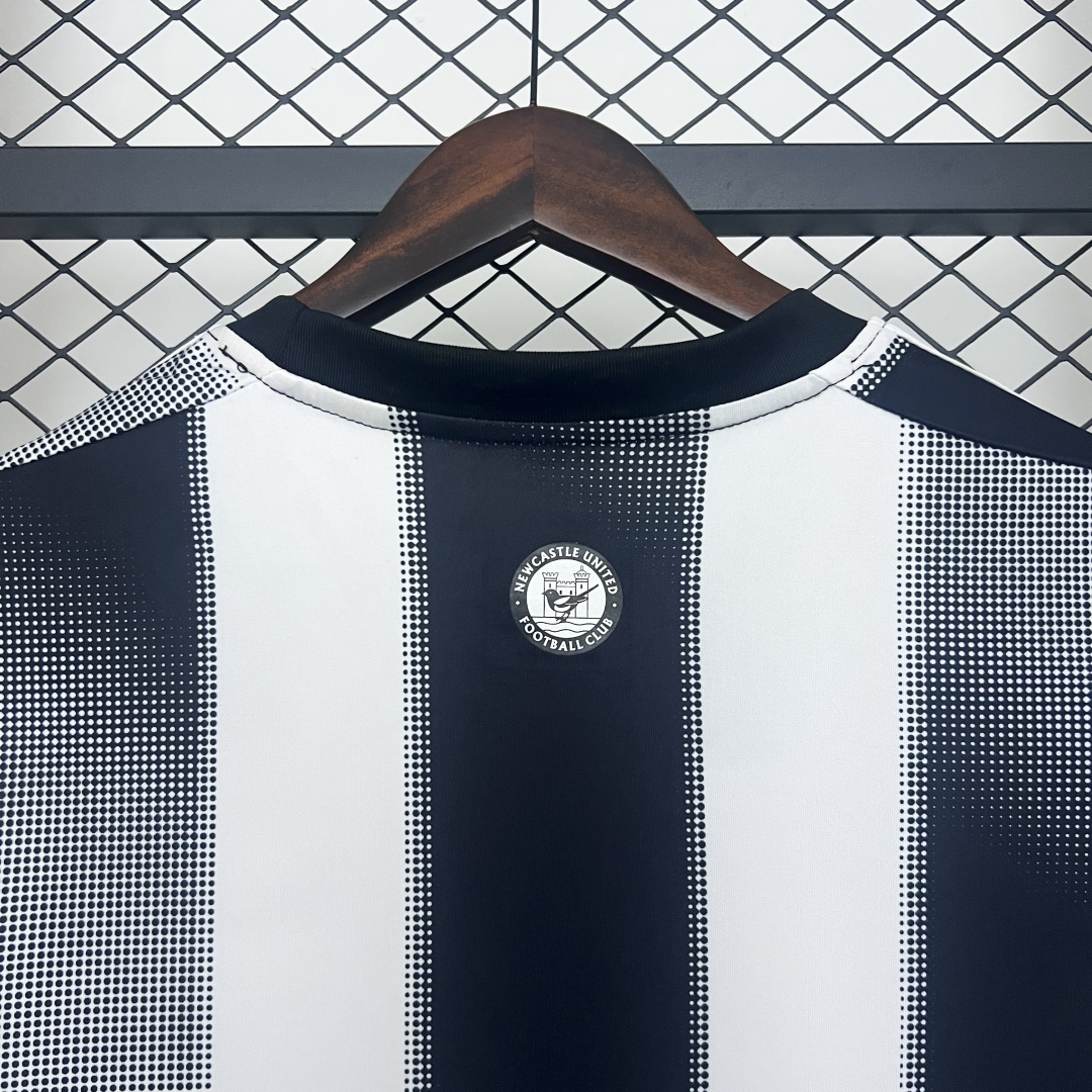 Newcastle United Home Jersey 2025/26