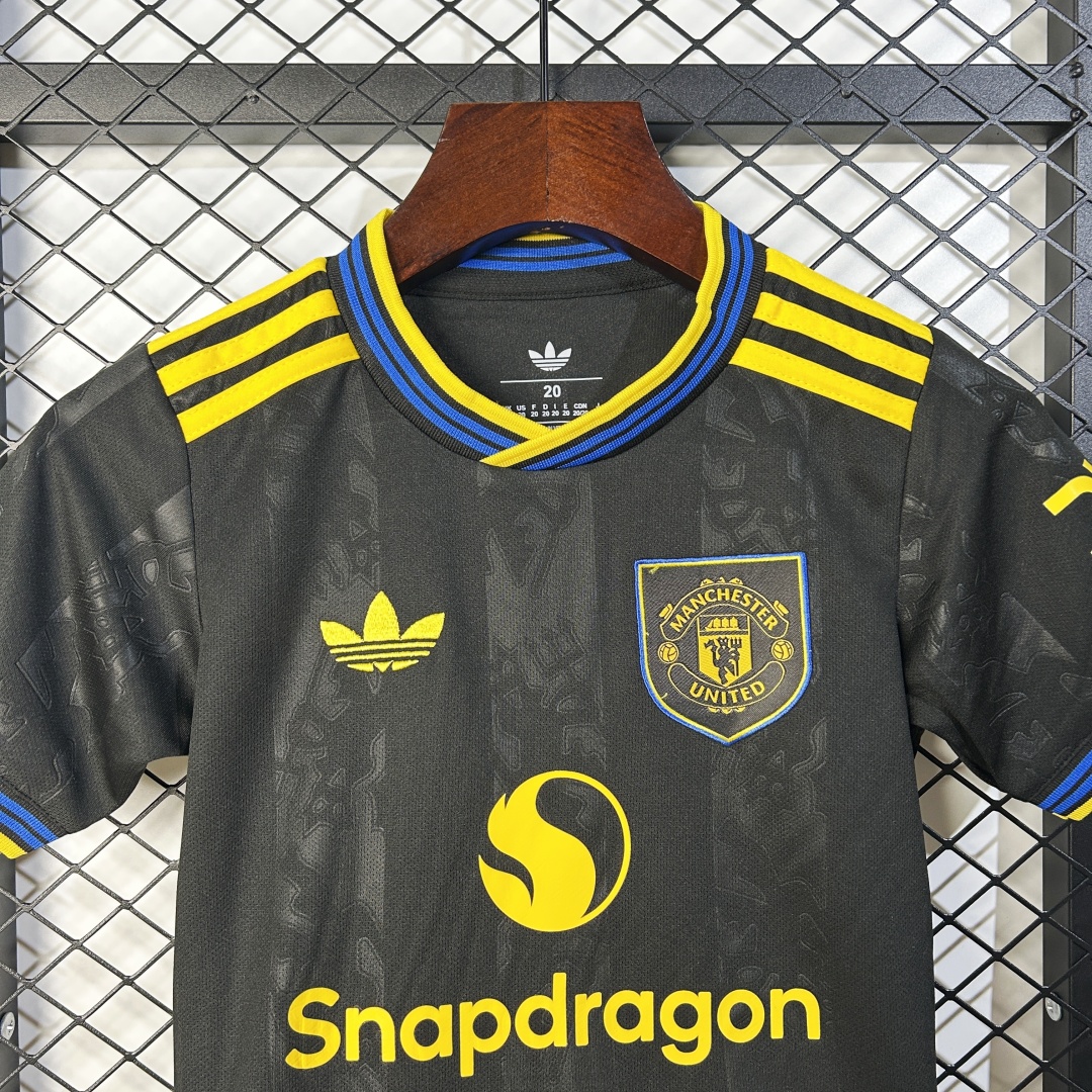 Kid's Manchester United Third Away Kit 2025/26