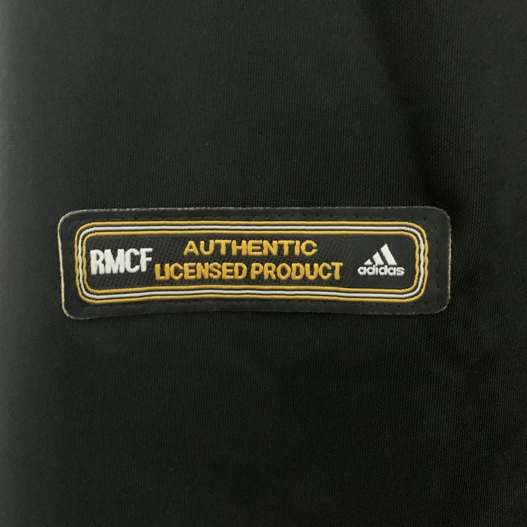 Retro Real Madrid Away Jersey 2001/02