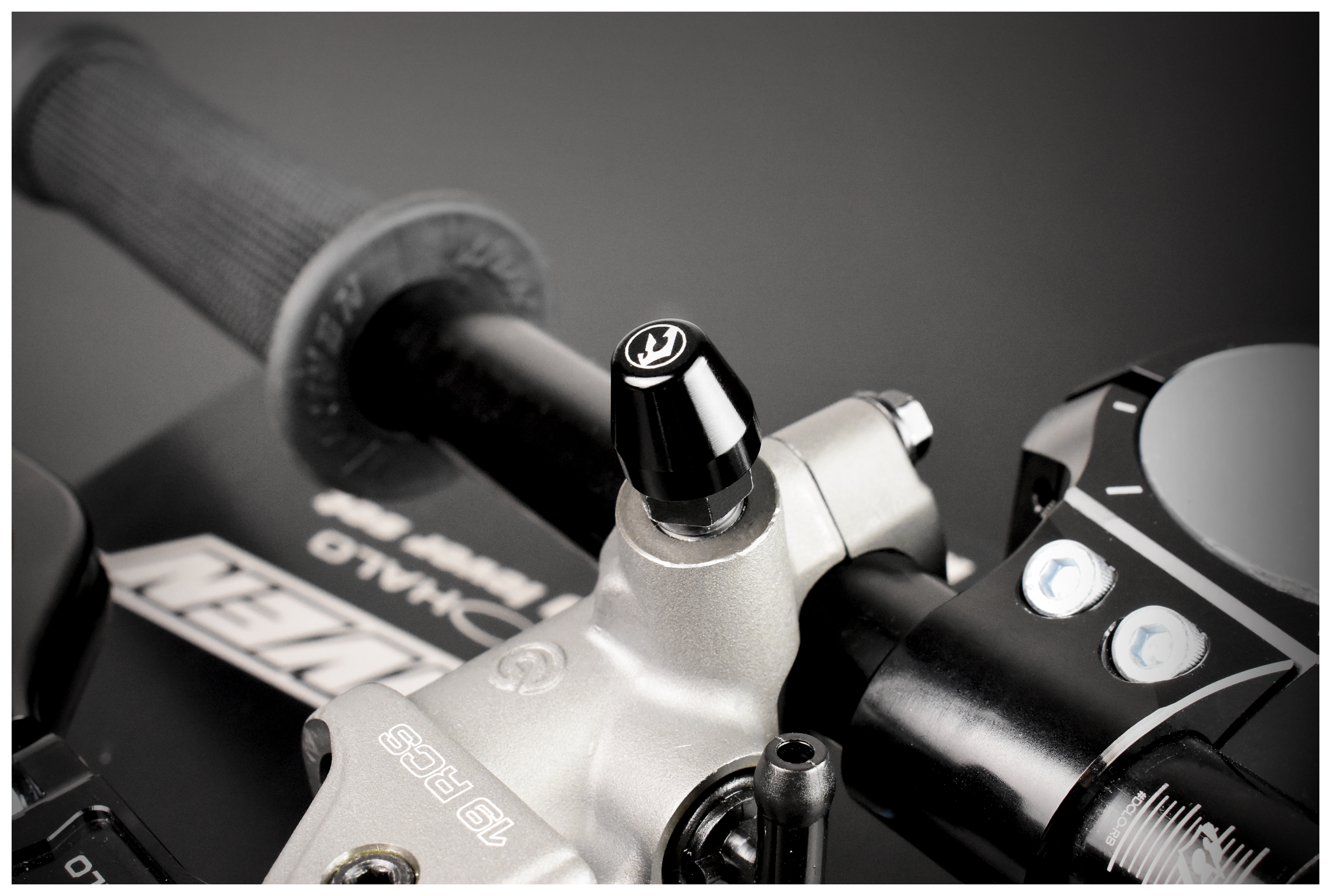 FortNine Driven Brake Bleeder Cover