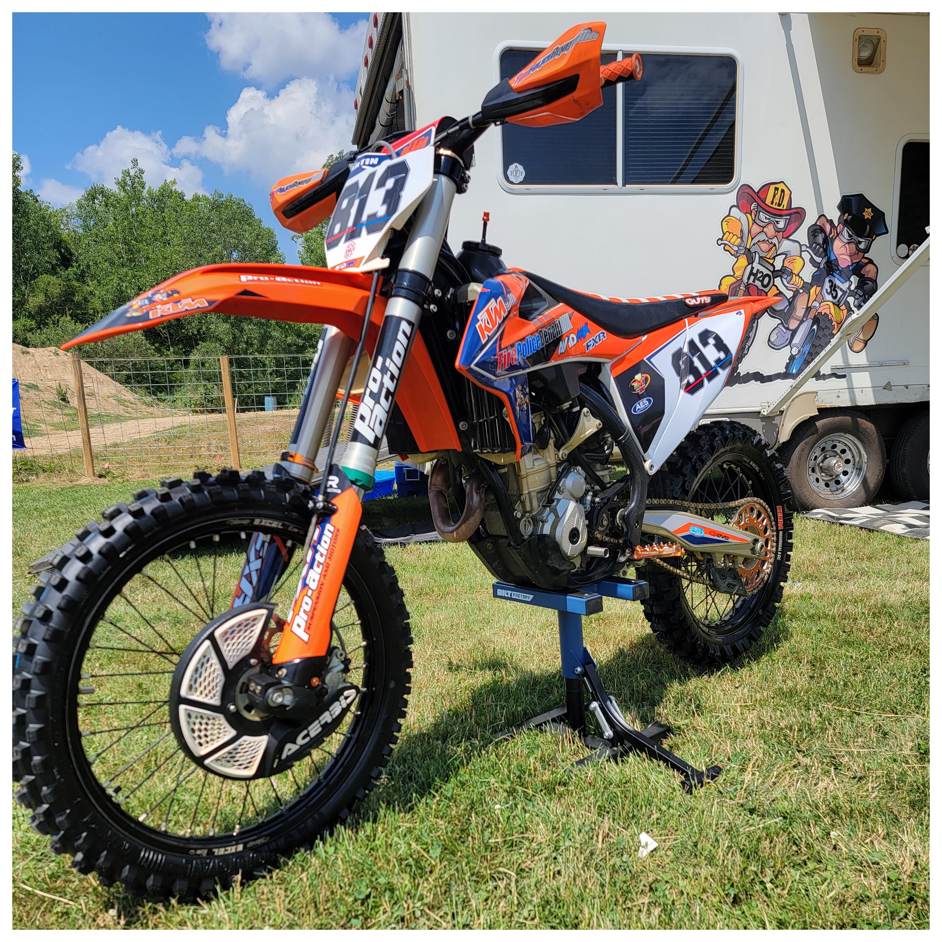 FortNine BILT FACTORY Moto Lift Stand