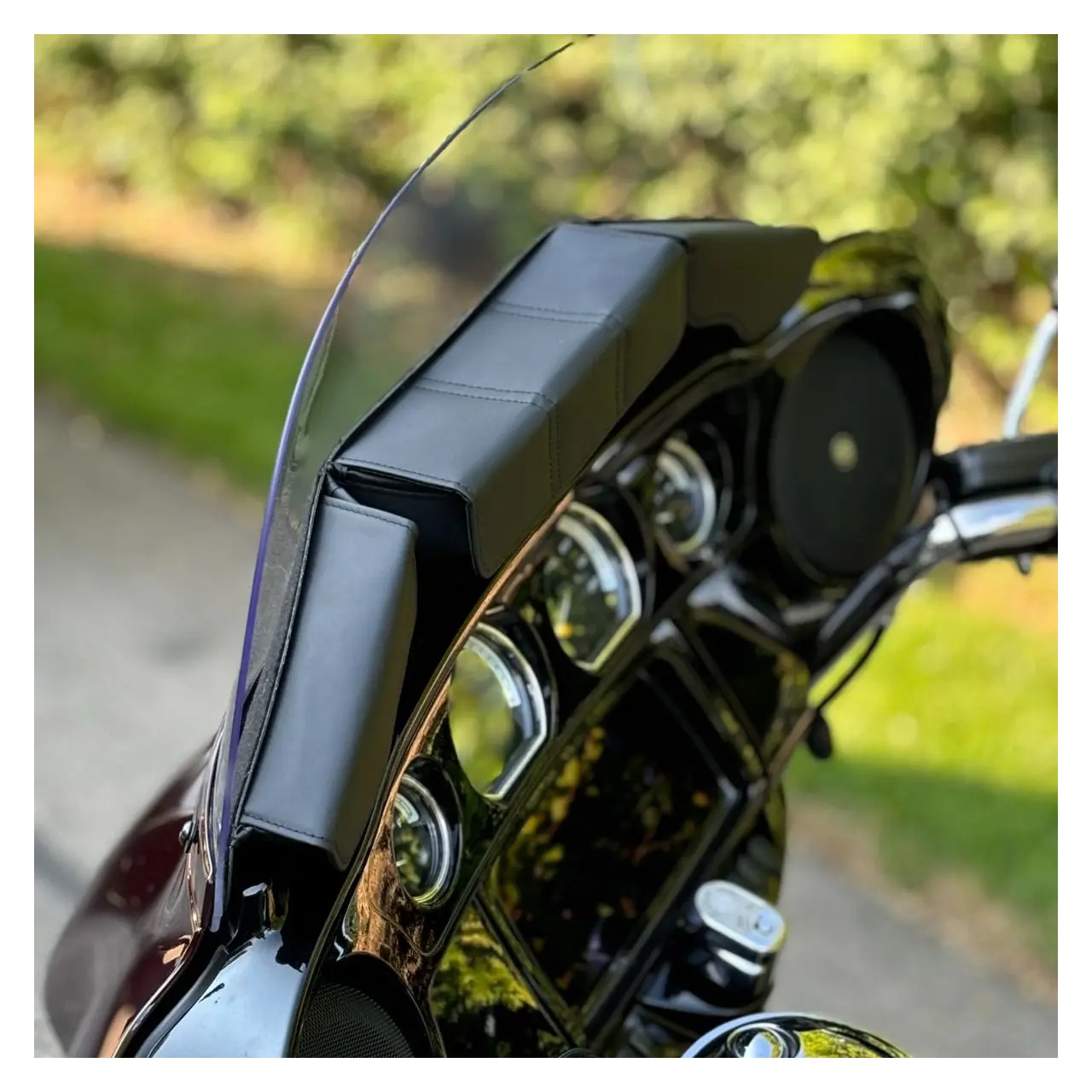 FortNine HogWorkz Triple Pocket Windshield Fairing Pouch For Harley Touring