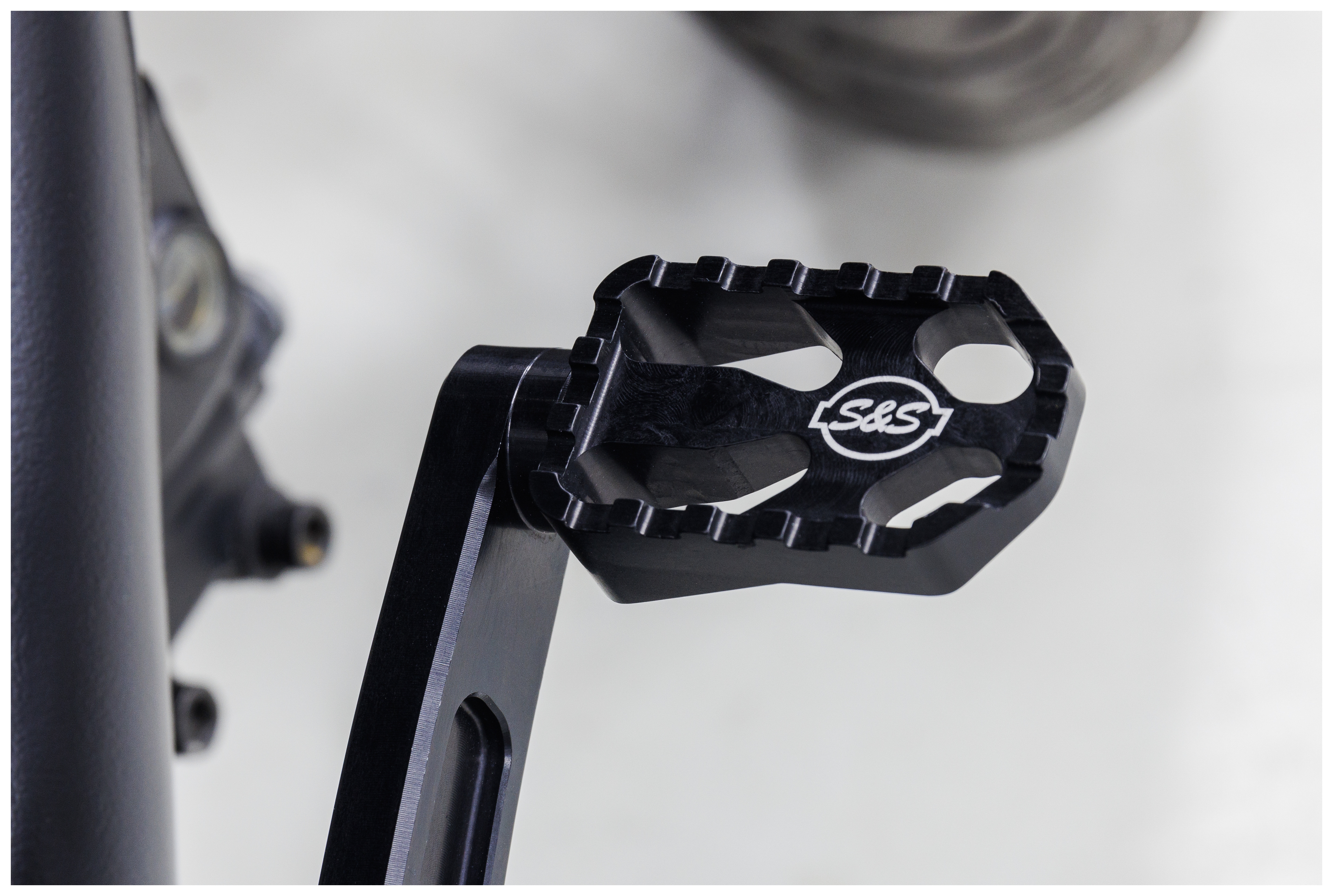 FortNine S&S Cycle Mid Control Brake lever Kit for Harley Softail 2018-2025