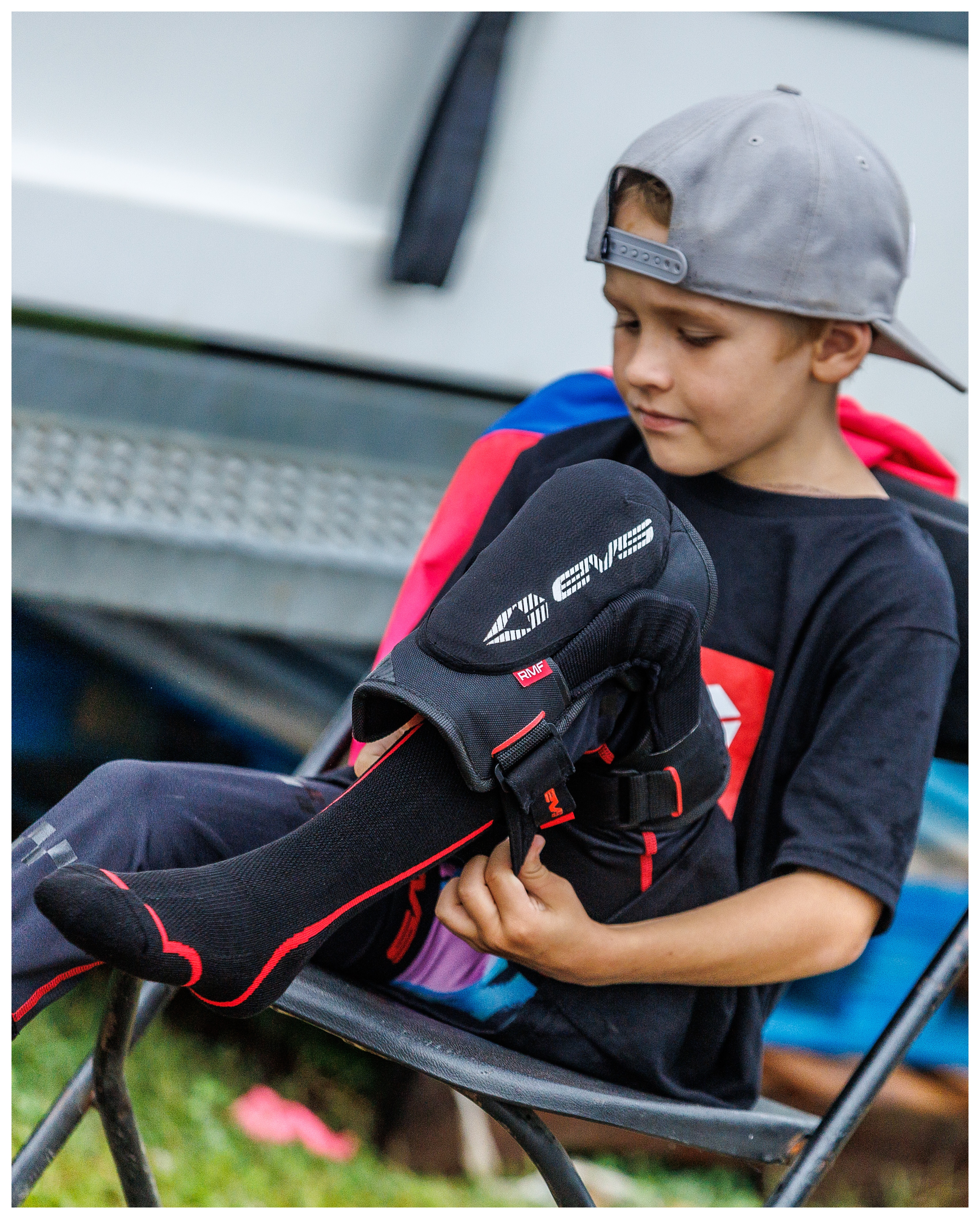 FortNine EVS Youth Genesis Knee Braces