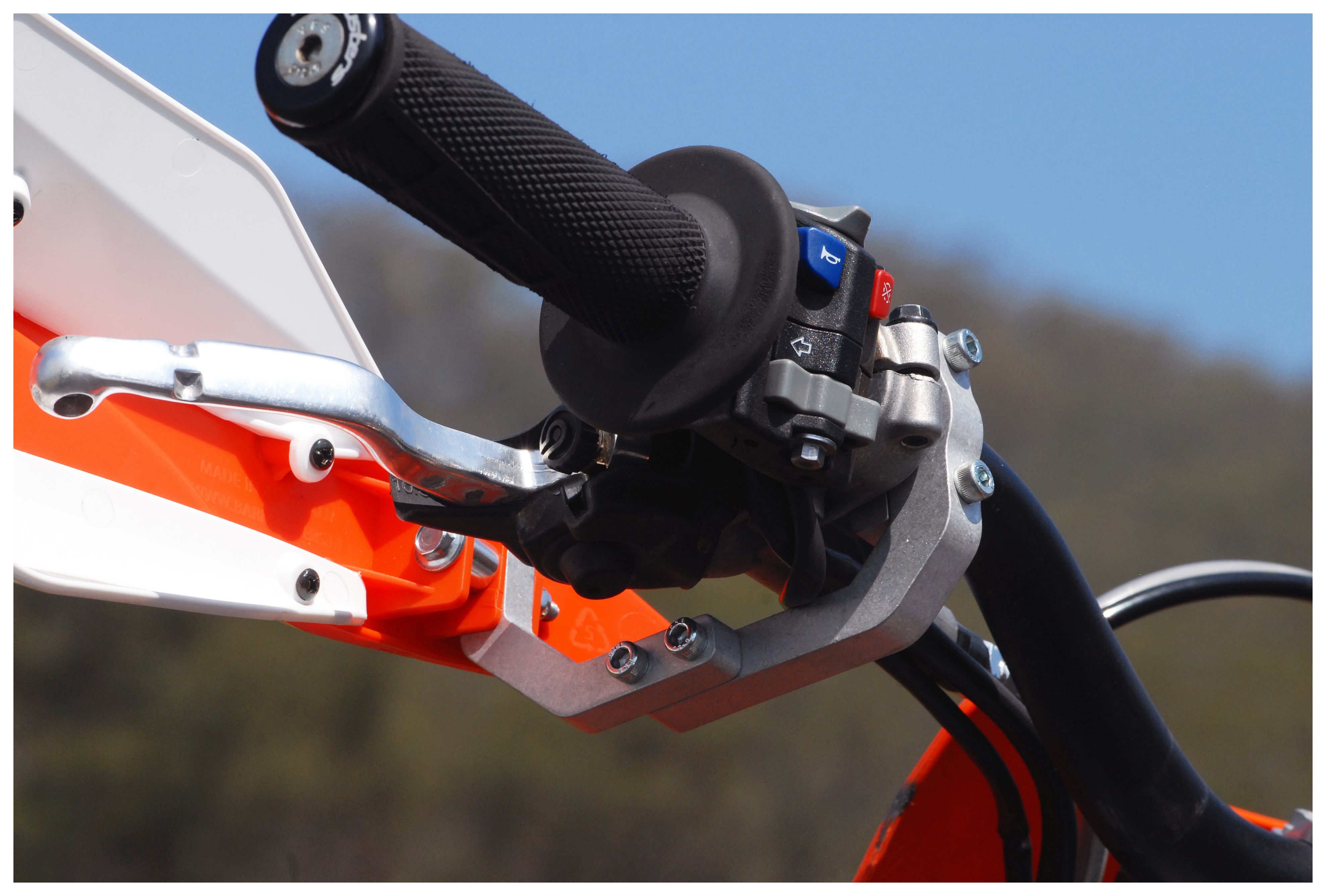 FortNine Barkbusters Sabre MX Handguards